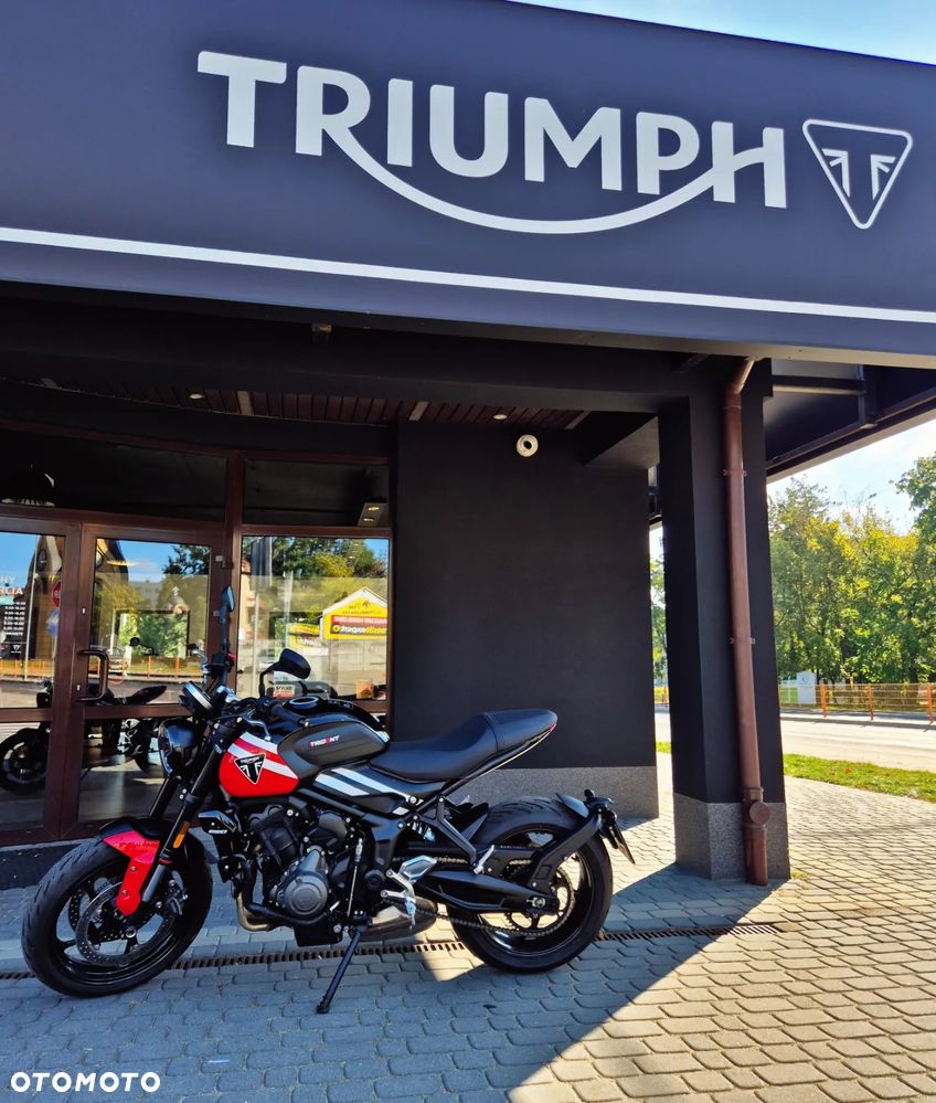 Triumph Trident - 3