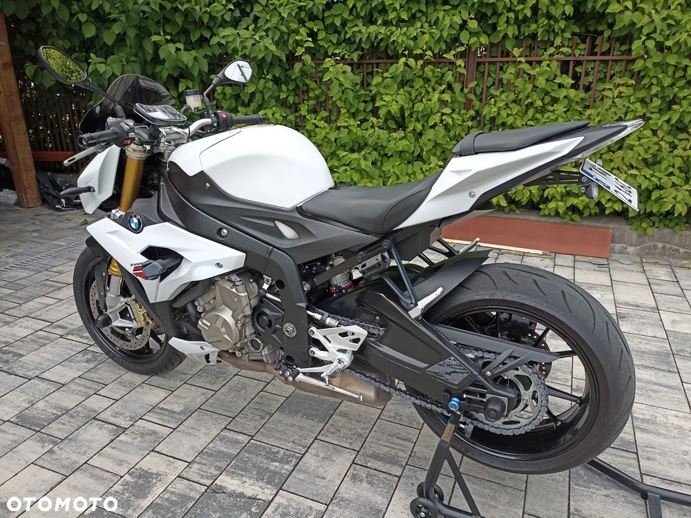 BMW S - 24