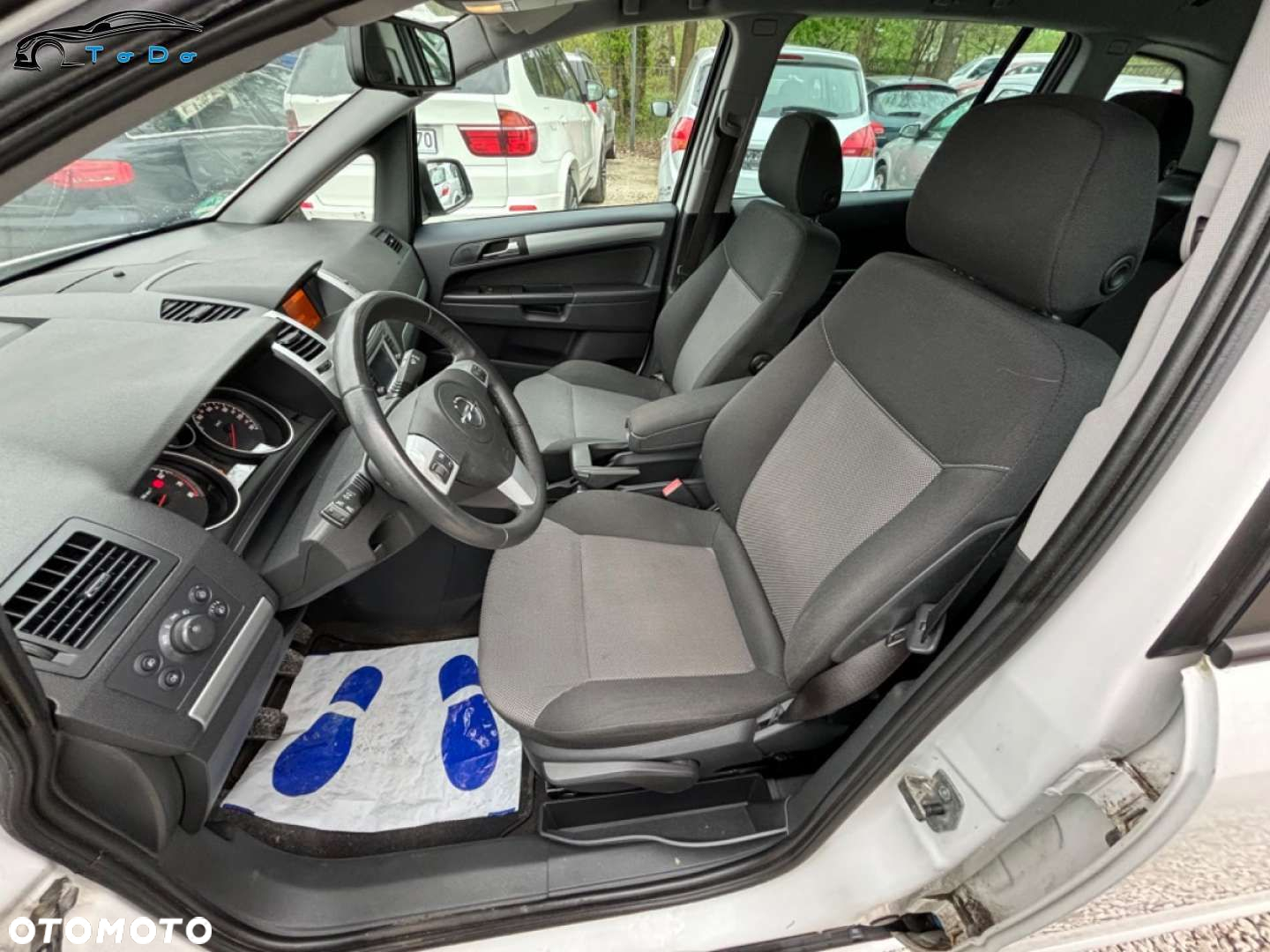 Opel Zafira - 13