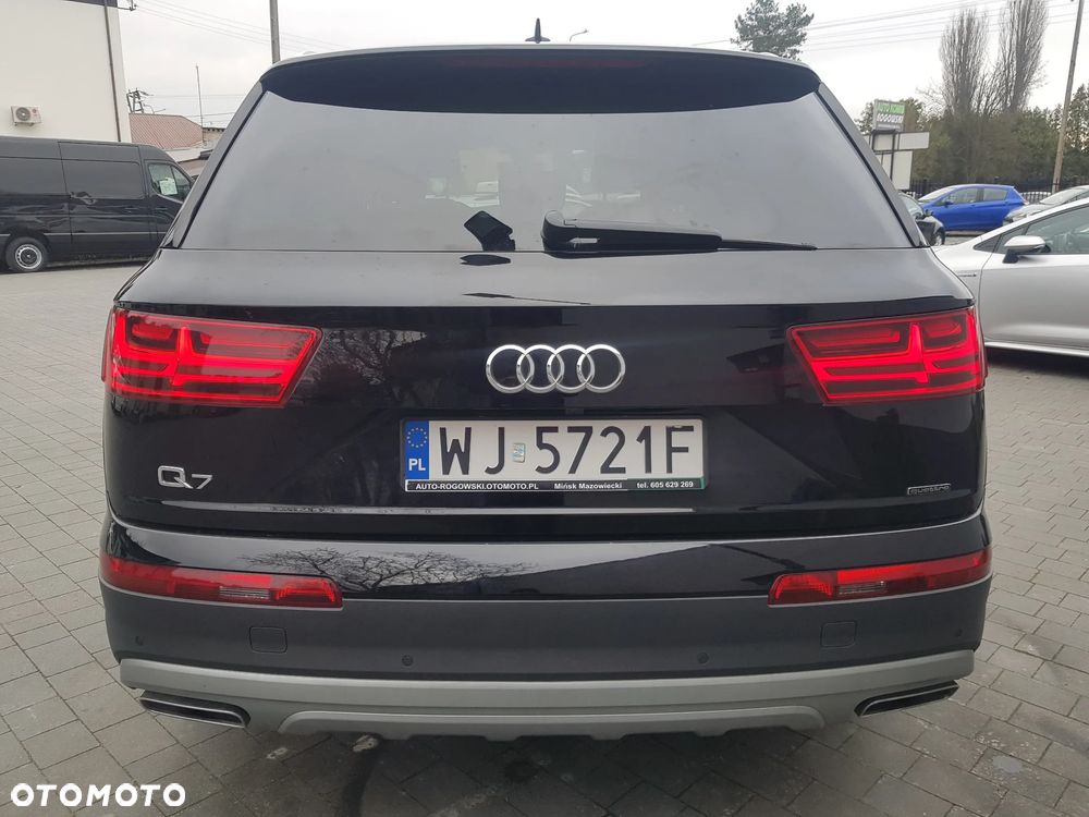 Audi Q7 - 7