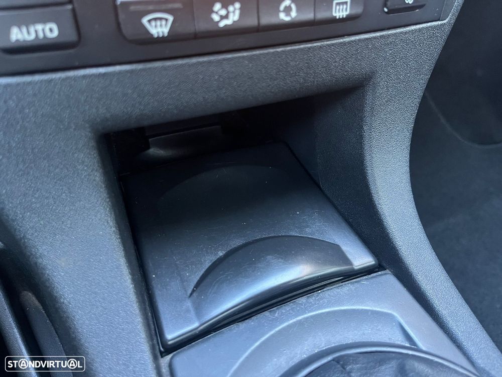 Citroën C4 1.6 HDI VTR Pack - 16