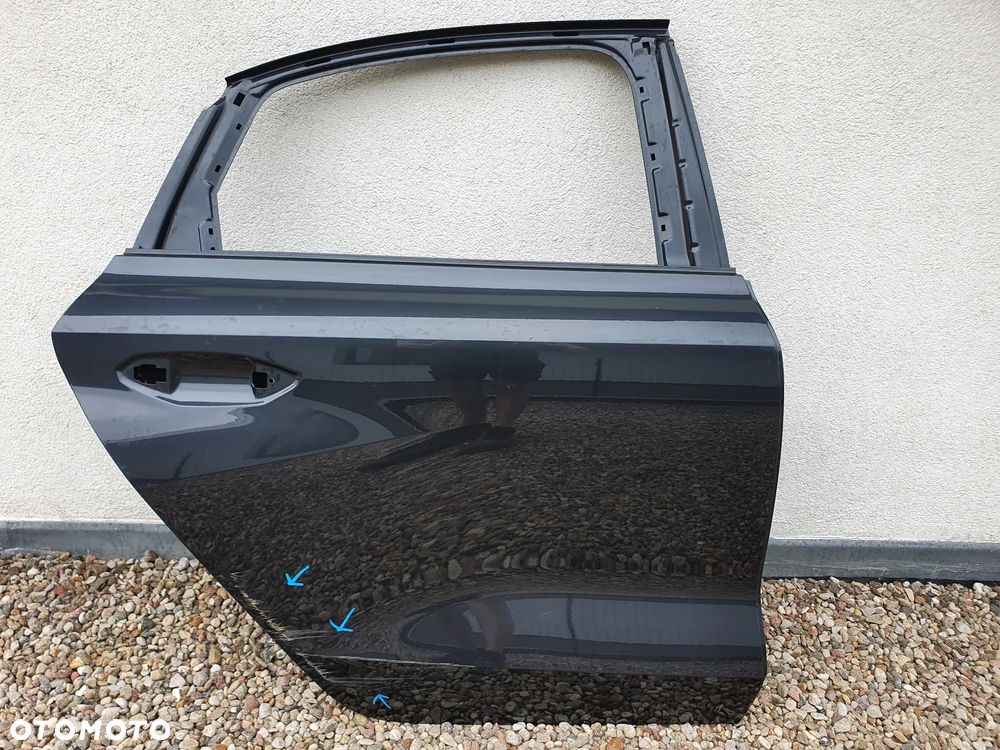 Drzwi tył tylne prawe Audi A1 82A rok 18-