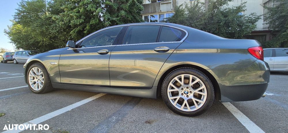 BMW Seria 5 525d xDrive AT - 7