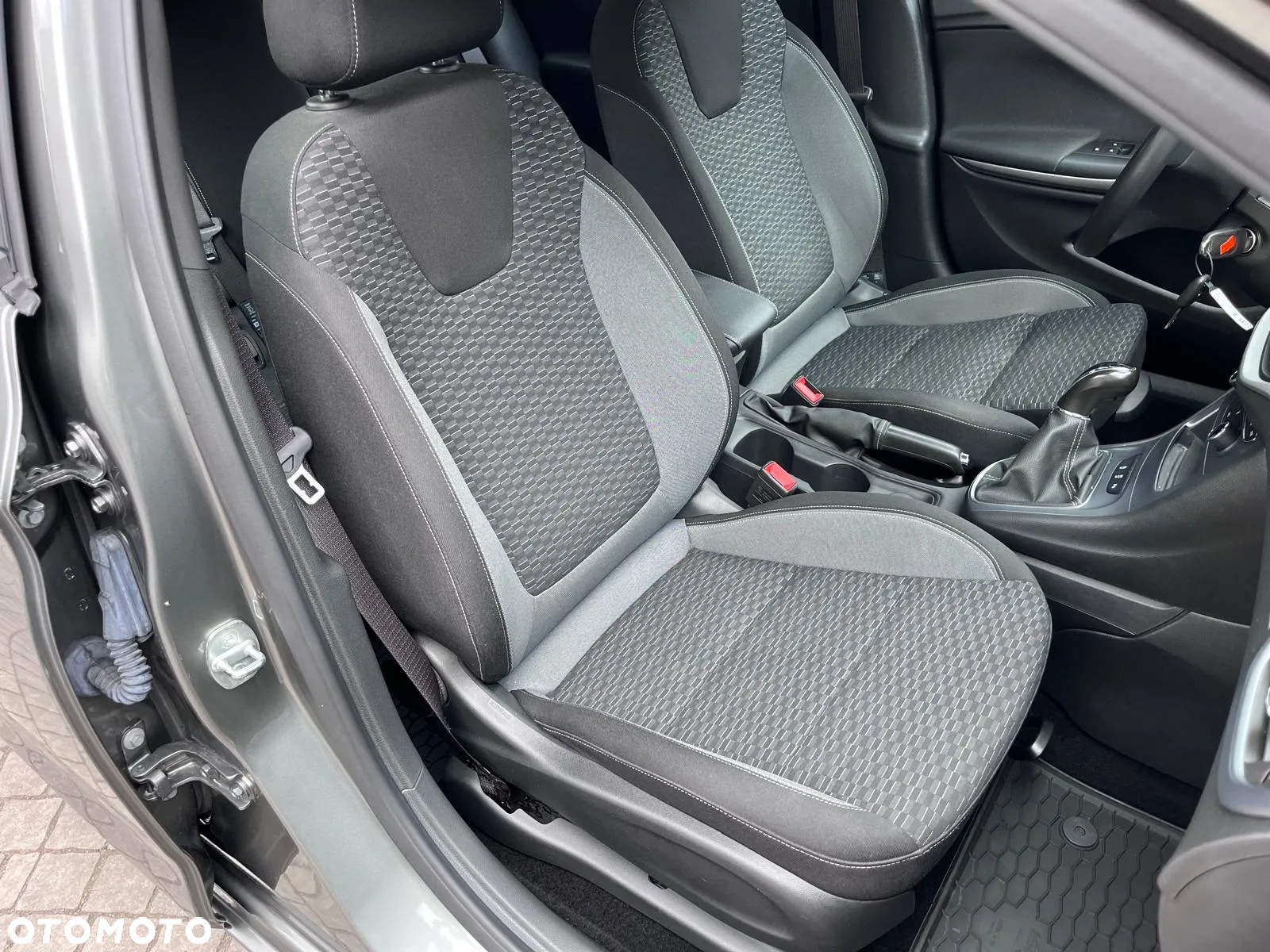 Opel Astra V 1.5 CDTI Edition S&S - 10