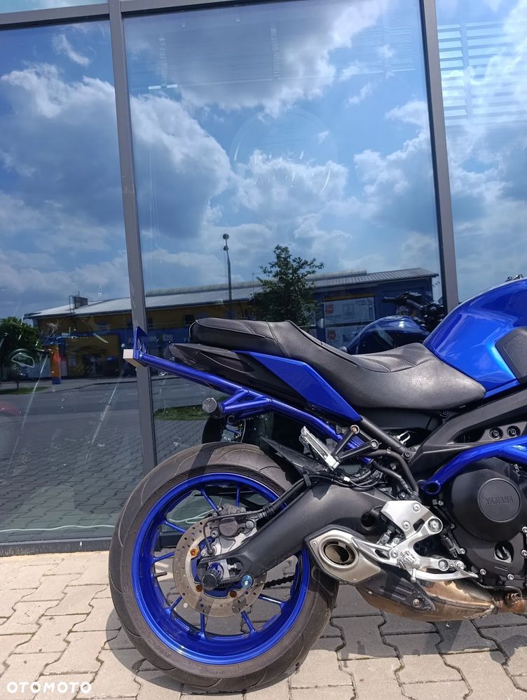 Yamaha MT - 12