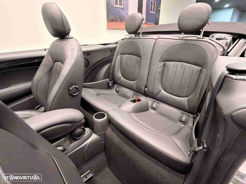 MINI Cabrio Cooper Premium Classic Auto - 8