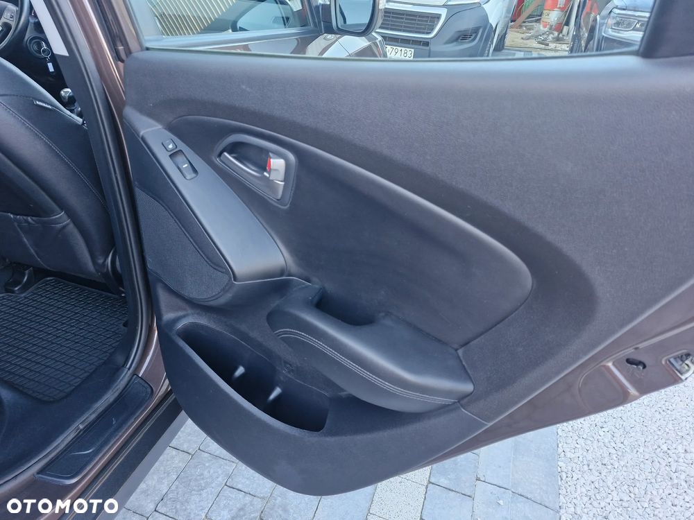 Hyundai ix35 1.6 GDI Premium 2WD - 29