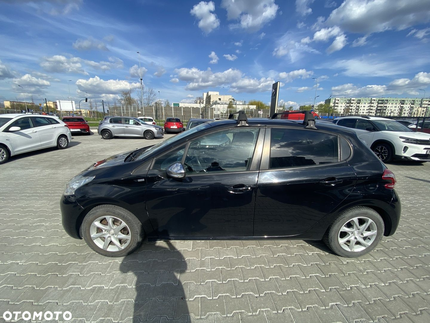 Peugeot 208 1.2 PureTech Allure - 8