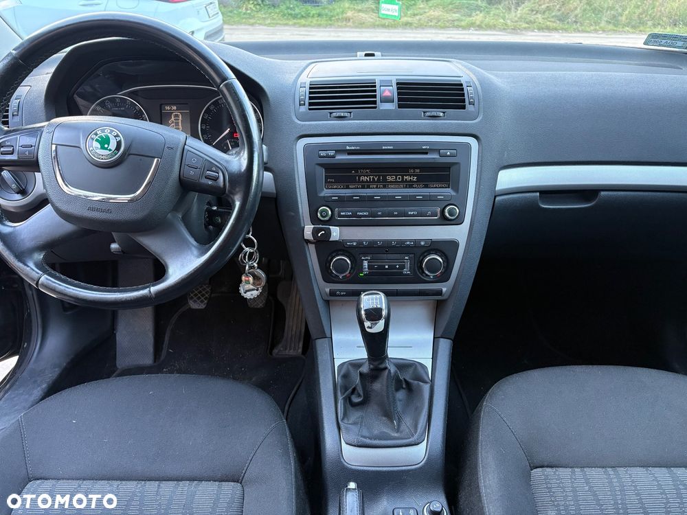 Skoda Octavia 2.0 TDI DPF Elegance - 11