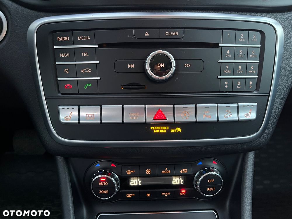 Mercedes-Benz GLA 220 4-Matic - 11