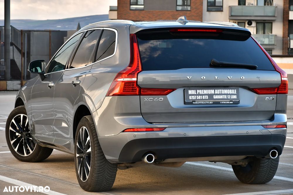 Volvo XC 60 B4 D AWD Geartronic Momentum Pro - 4