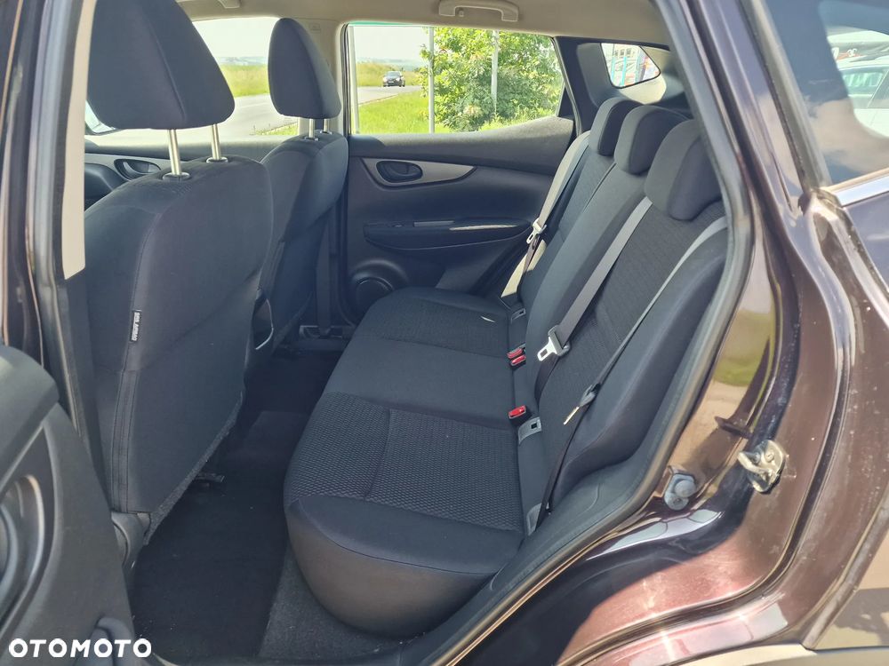 Nissan Qashqai 1.2 DIG-T N-Connecta EU6 - 19