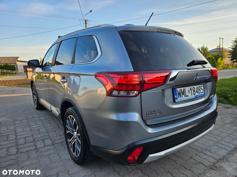 Mitsubishi Outlander 2.0 Intense Comfort 4WD CVT - 17