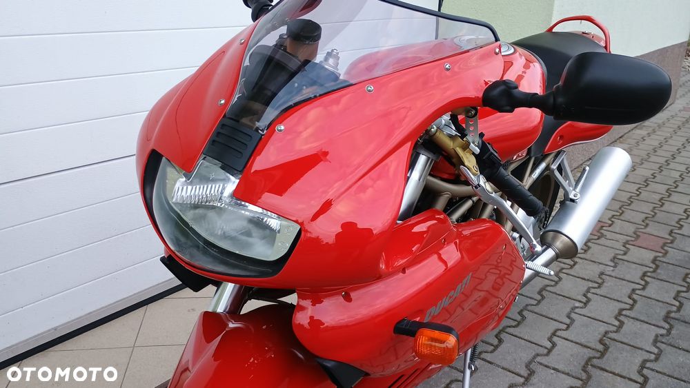 Ducati 900 - 12