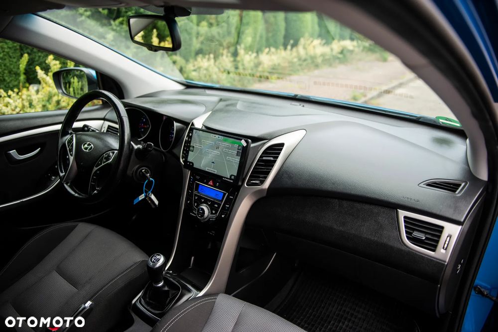 Hyundai i30 1.6 GDI Style - 38