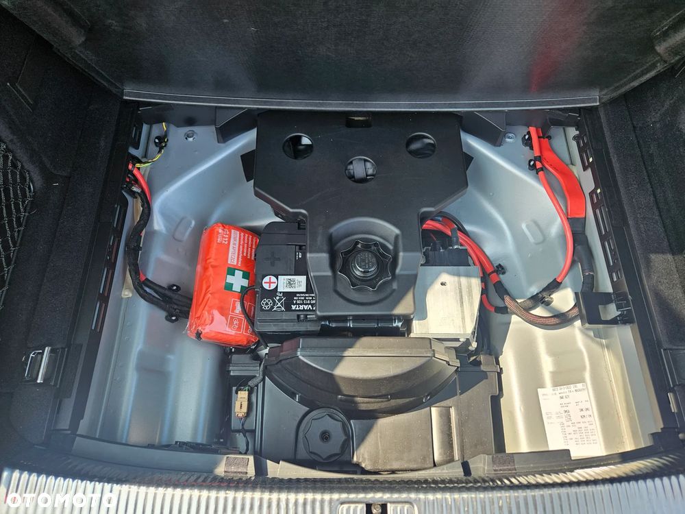 Audi A4 Avant 40 TFSI quattro S tronic - 10