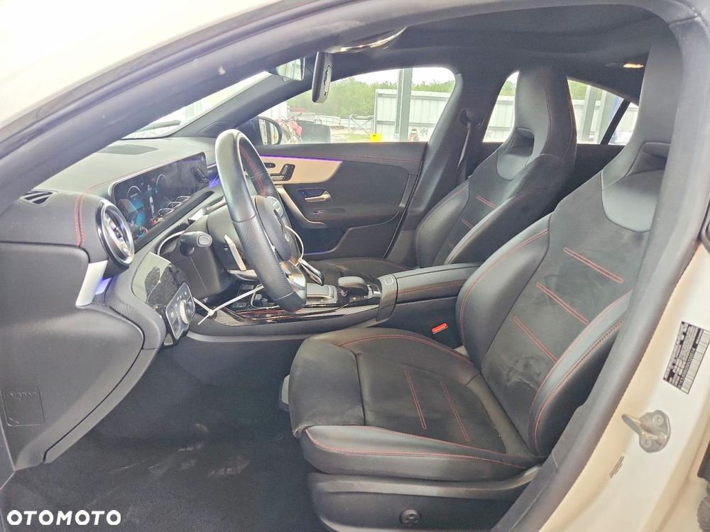 Mercedes-Benz CLA - 6