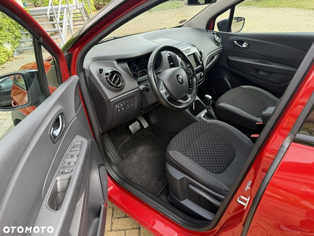 Renault Captur TCe 150 EDC GPF BOSE EDITION - 6
