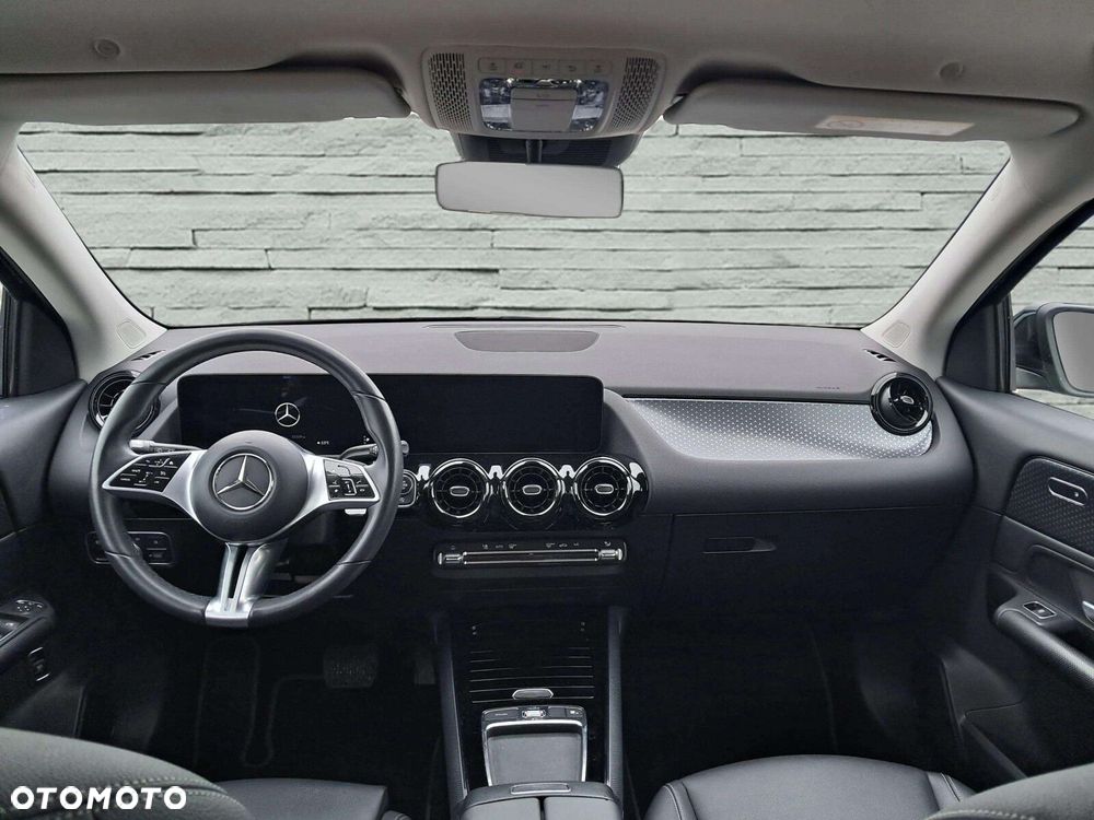 Mercedes-Benz GLA 200 d - 10