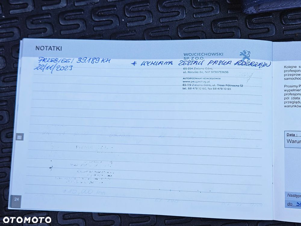 Peugeot 2008 1.2 Pure Tech Style S&S - 37