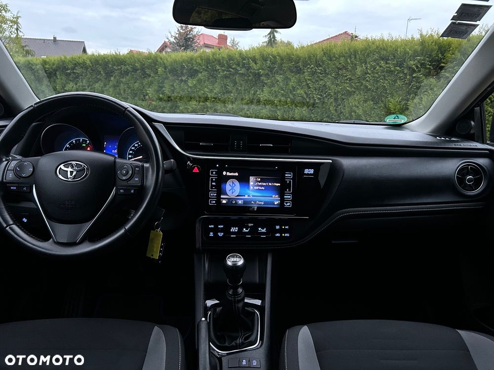 Toyota Auris 1.2 Turbo Edition S+ - 11