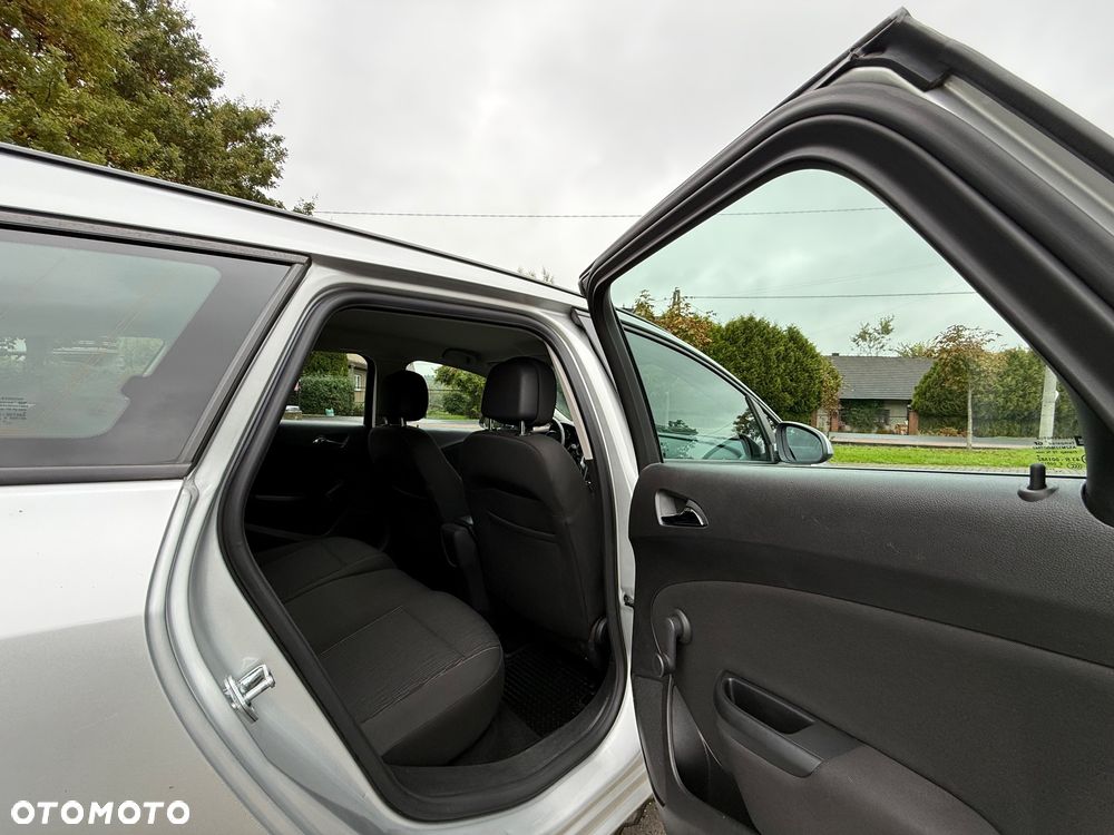 Opel Astra IV 1.4 T Active EU6 - 18