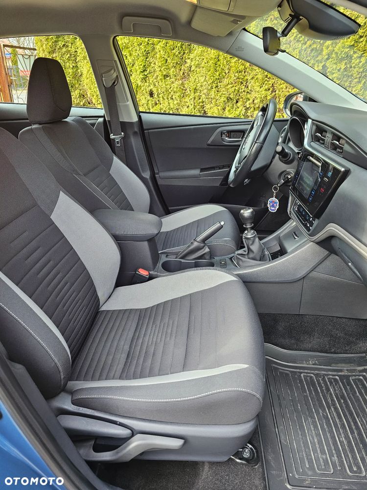 Toyota Auris 1.6 Active - 6