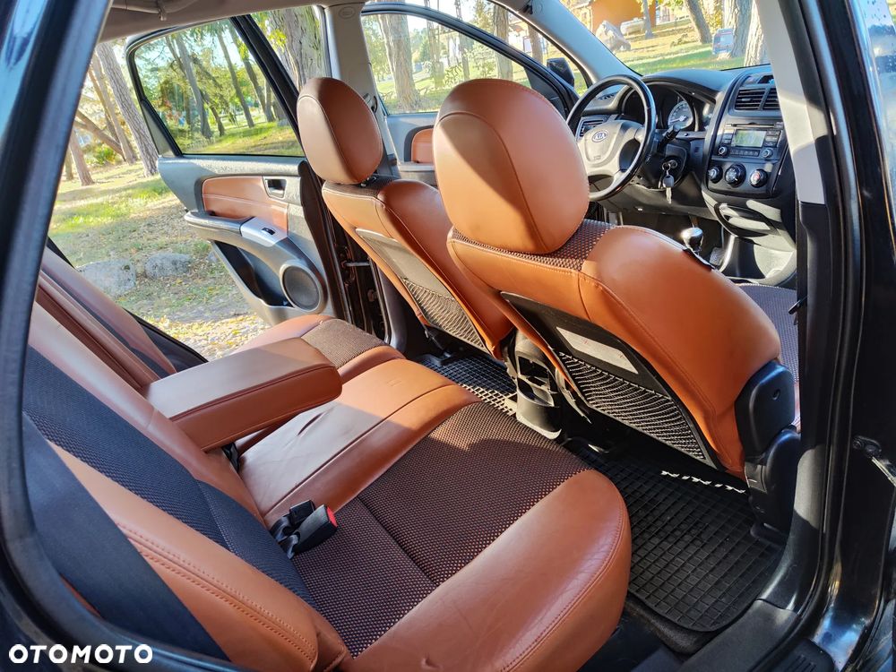 Kia Sportage 2.0 CRDI 2WD Champ - 28