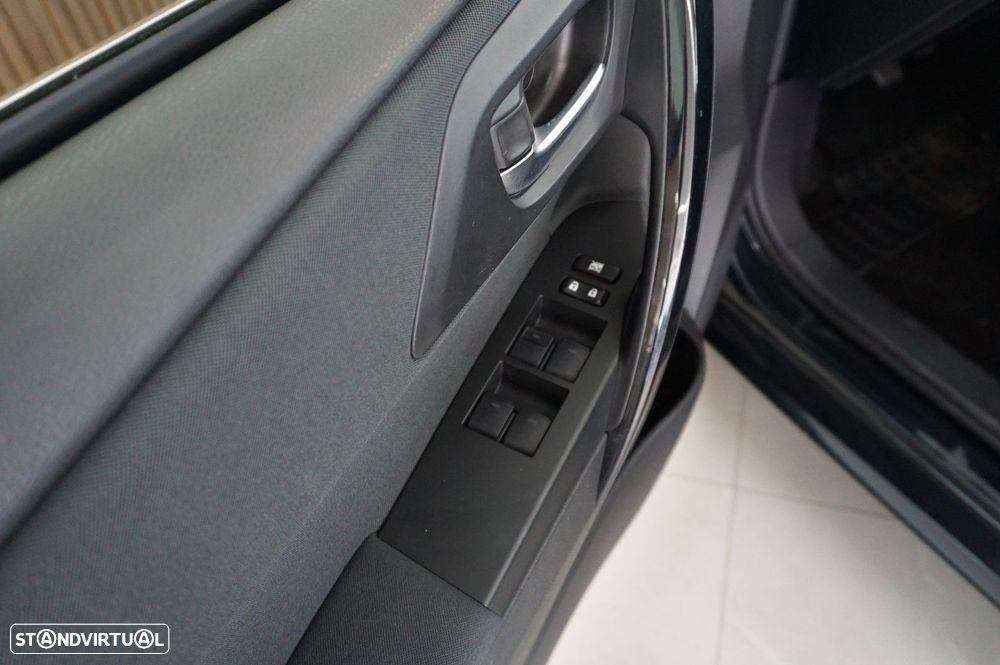 Toyota Auris 1.2 Turbo Design Edition - 21