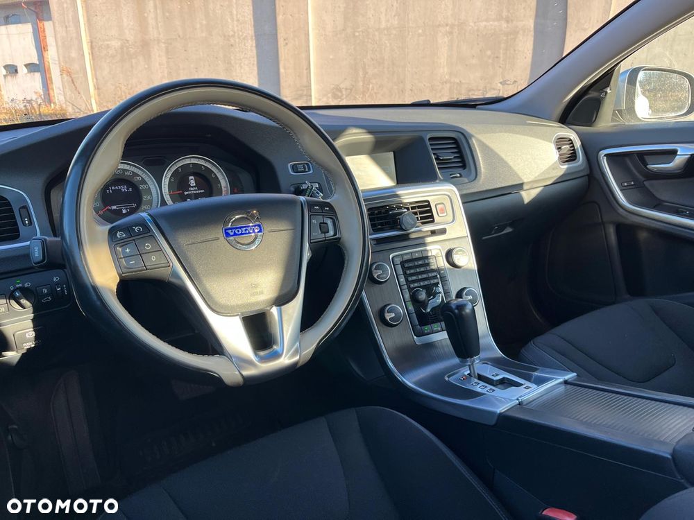 Volvo S60 T4 Powershift Kinetic - 9