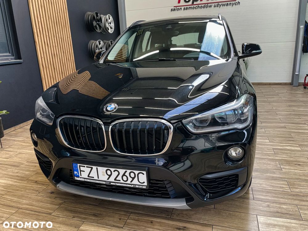 BMW X1 sDrive18d - 13