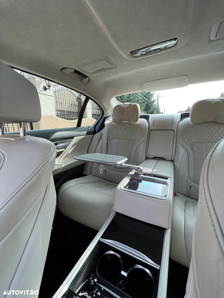 BMW Seria 7 740Le xDrive iPerformance - 21
