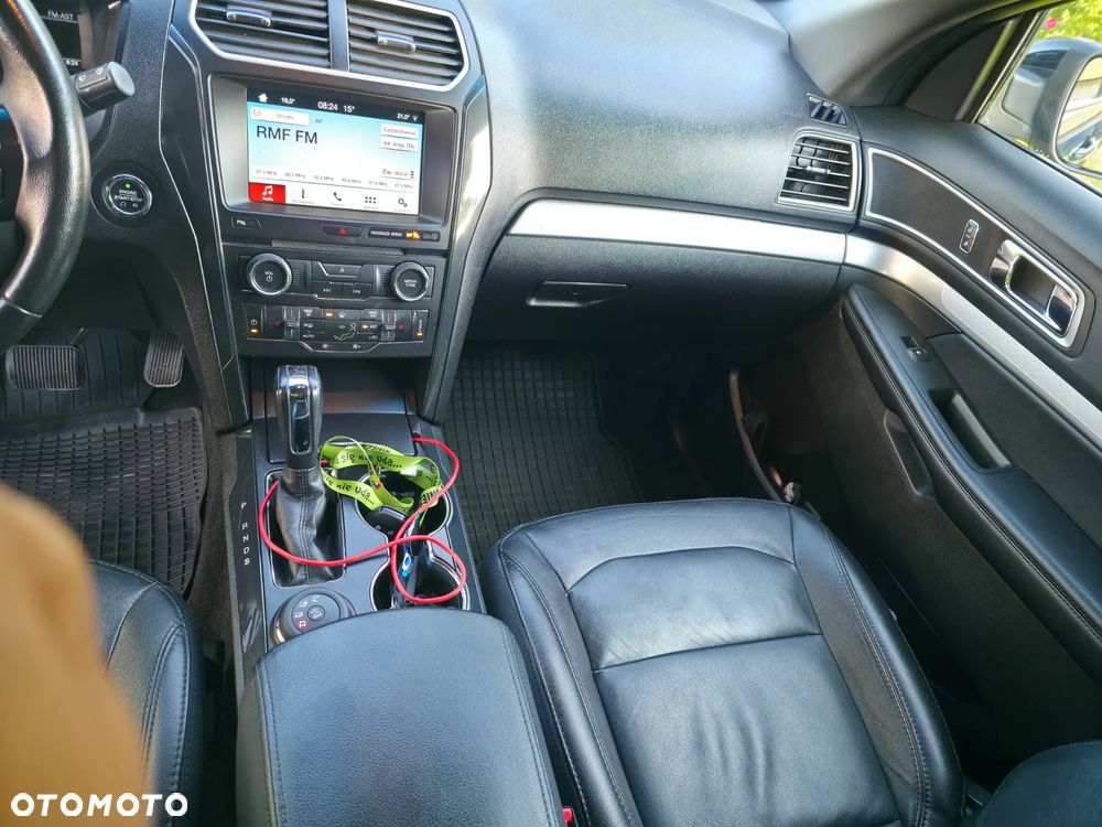 Ford Explorer - 8