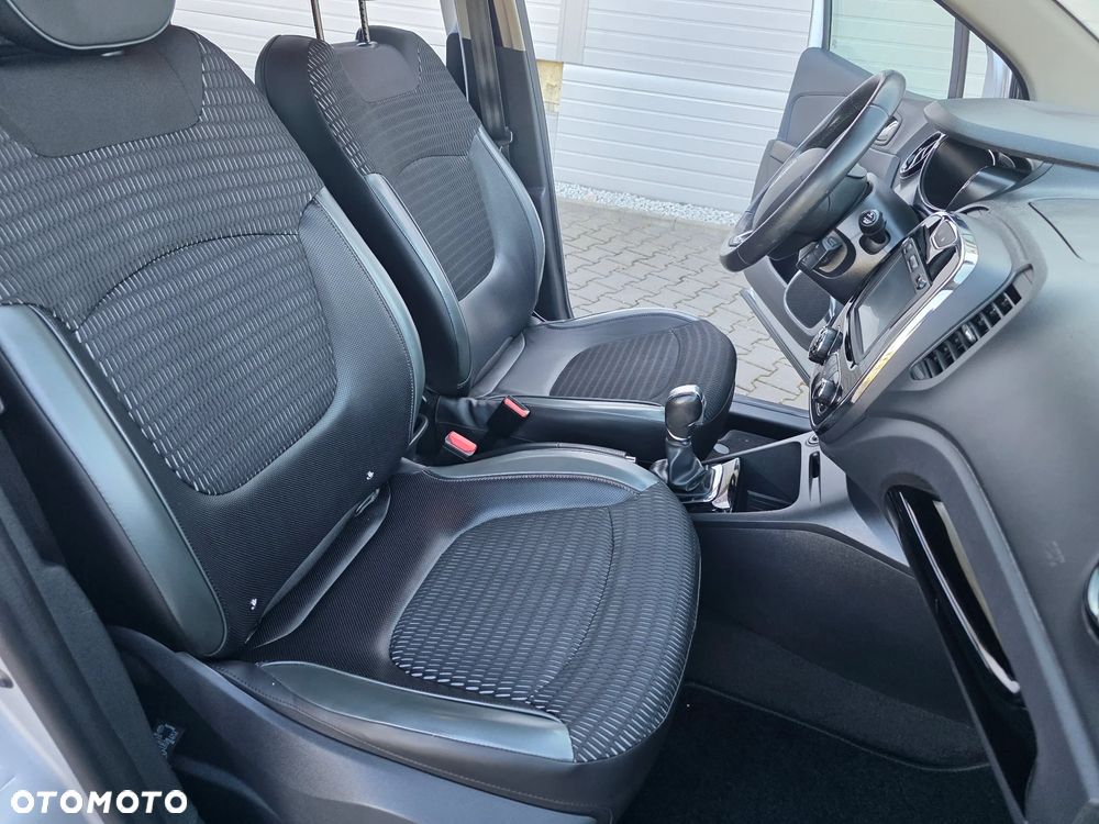 Renault Captur - 19