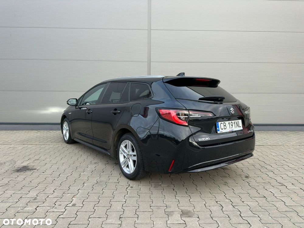 Suzuki Swace 1.8 Hybrid Premium Plus CVT - 4