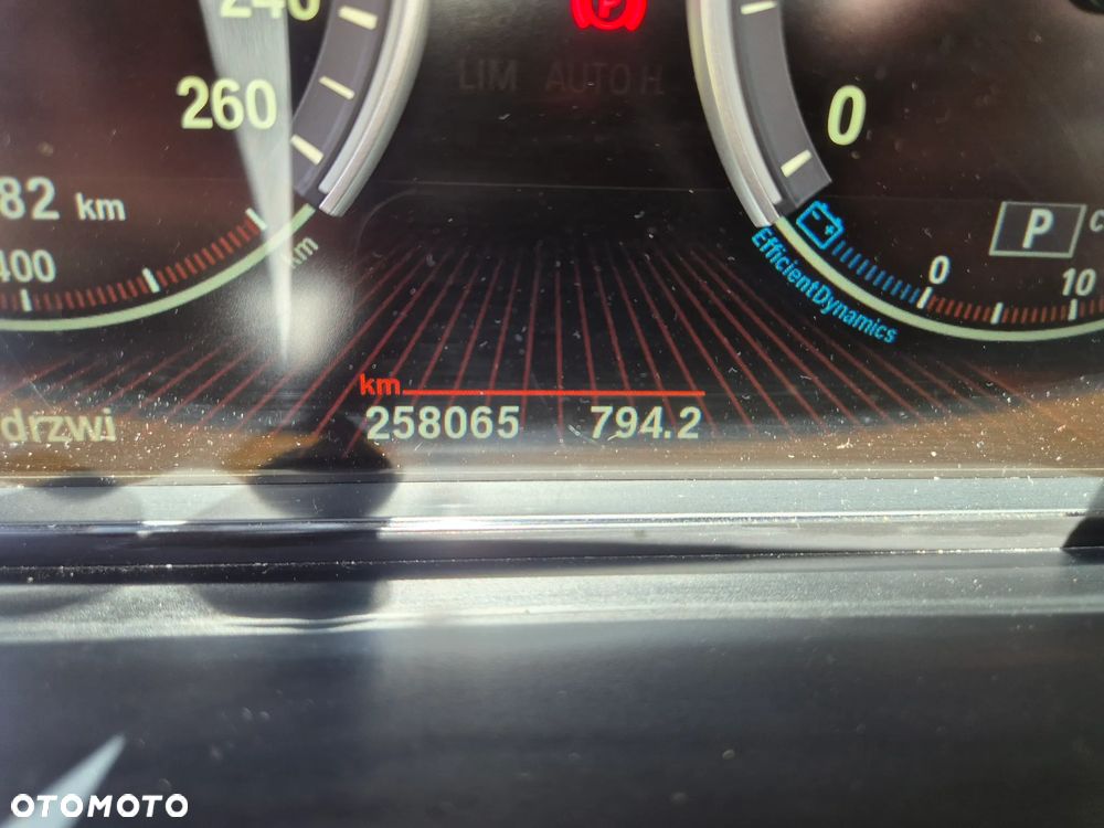 BMW Seria 7 740d xDrive - 12