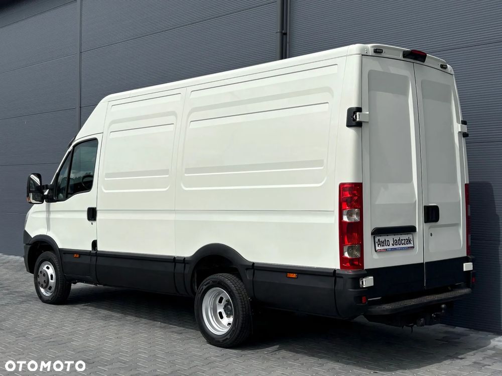 Iveco Daily 40C15 35C15 3.0 HPI L3H2 Średniak **KLIMA**Hak 3,5t.**NA BLIŹNIAKACH**Sprowadzony**2013R** - 3