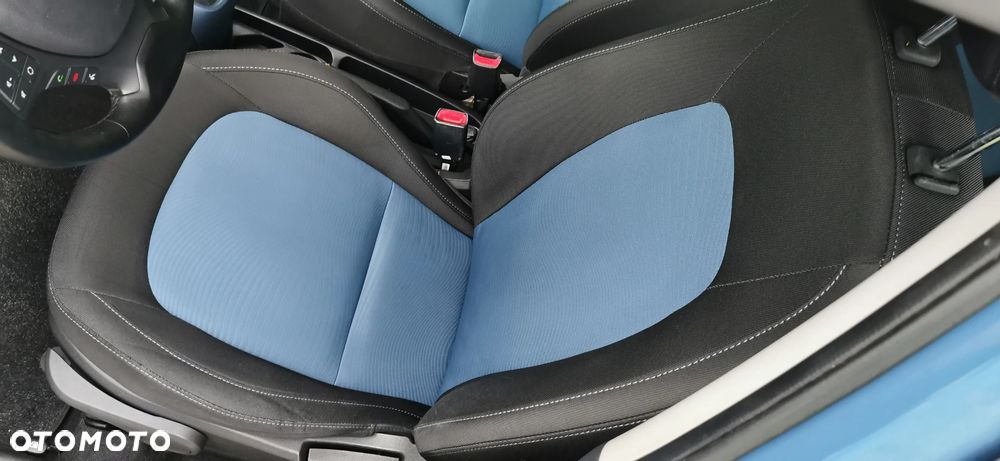 Hyundai i10 1.2 Intro Edition - 12