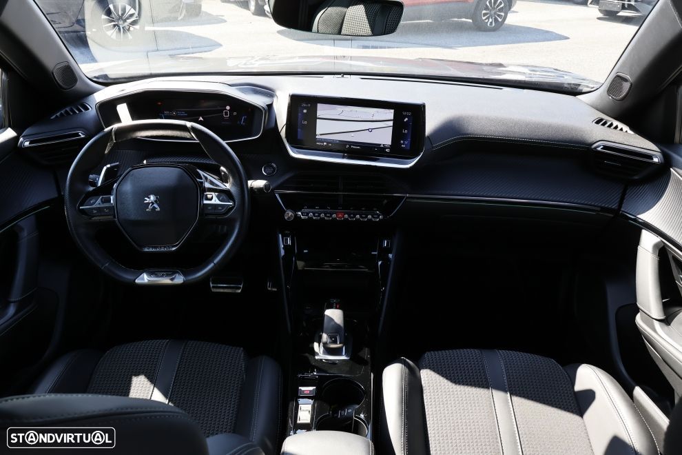 Peugeot 2008 1.5 BlueHDi GT EAT8 - 12