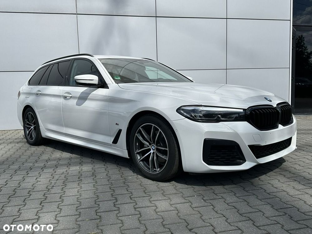BMW Seria 5 520d xDrive mHEV M Sport sport - 7