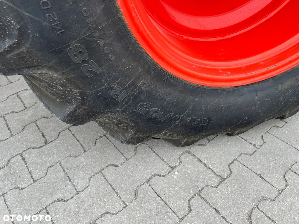 Claas Arion 640 - 10