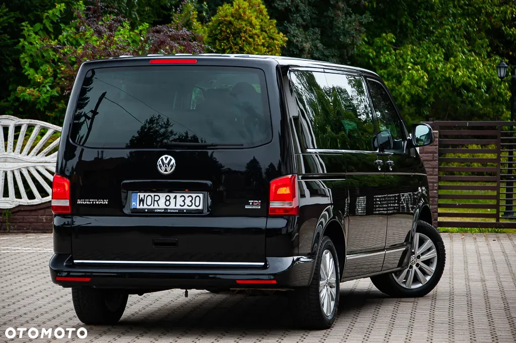 Volkswagen Multivan - 11