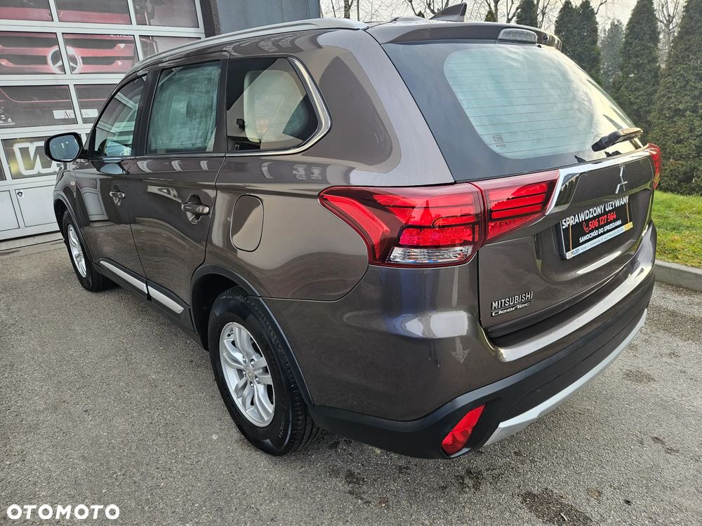 Mitsubishi Outlander 2.0 City Style 2WD - 9