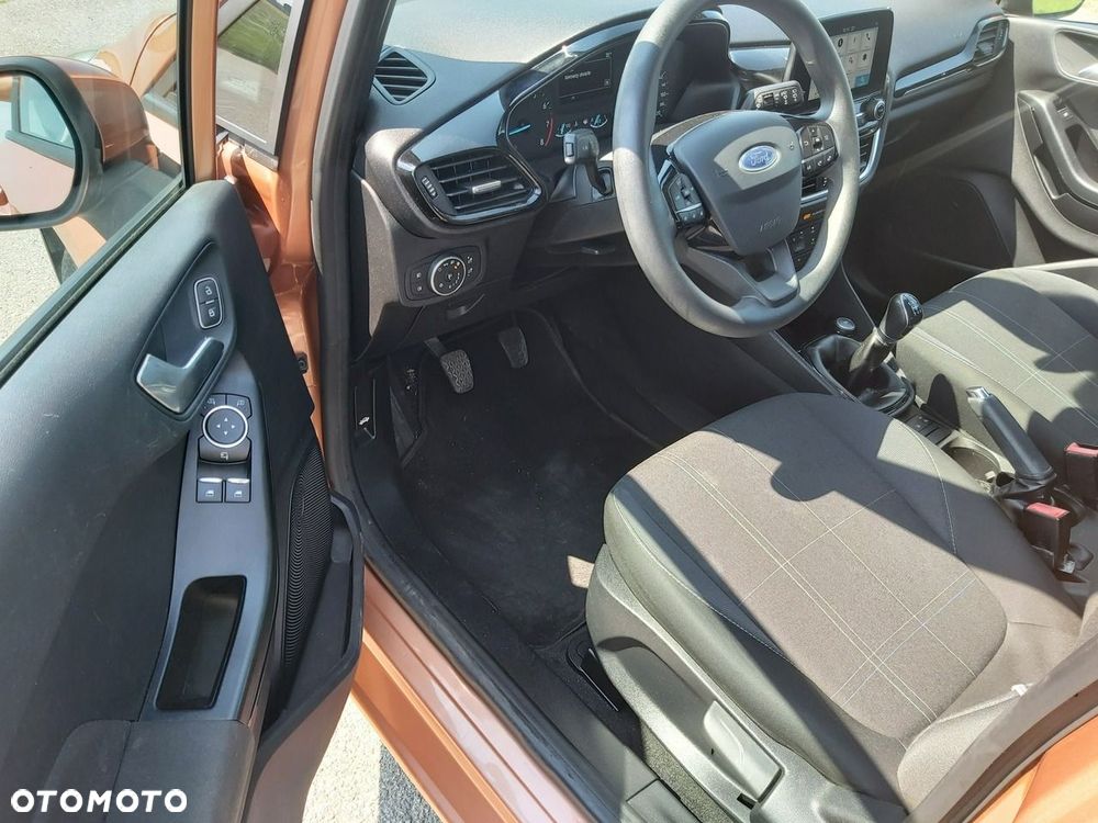Ford Fiesta - 9