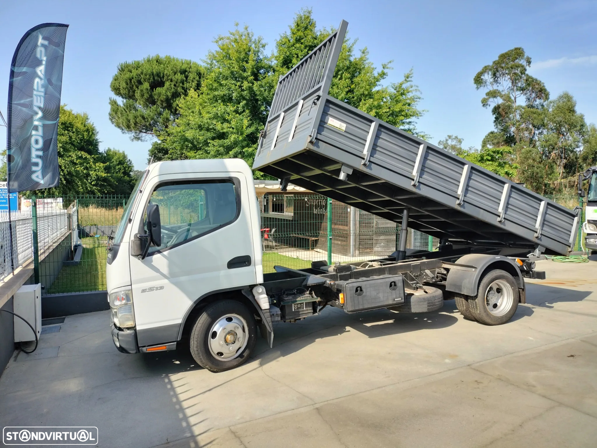 Mitsubishi Canter 3.0 Tribasculante - 2