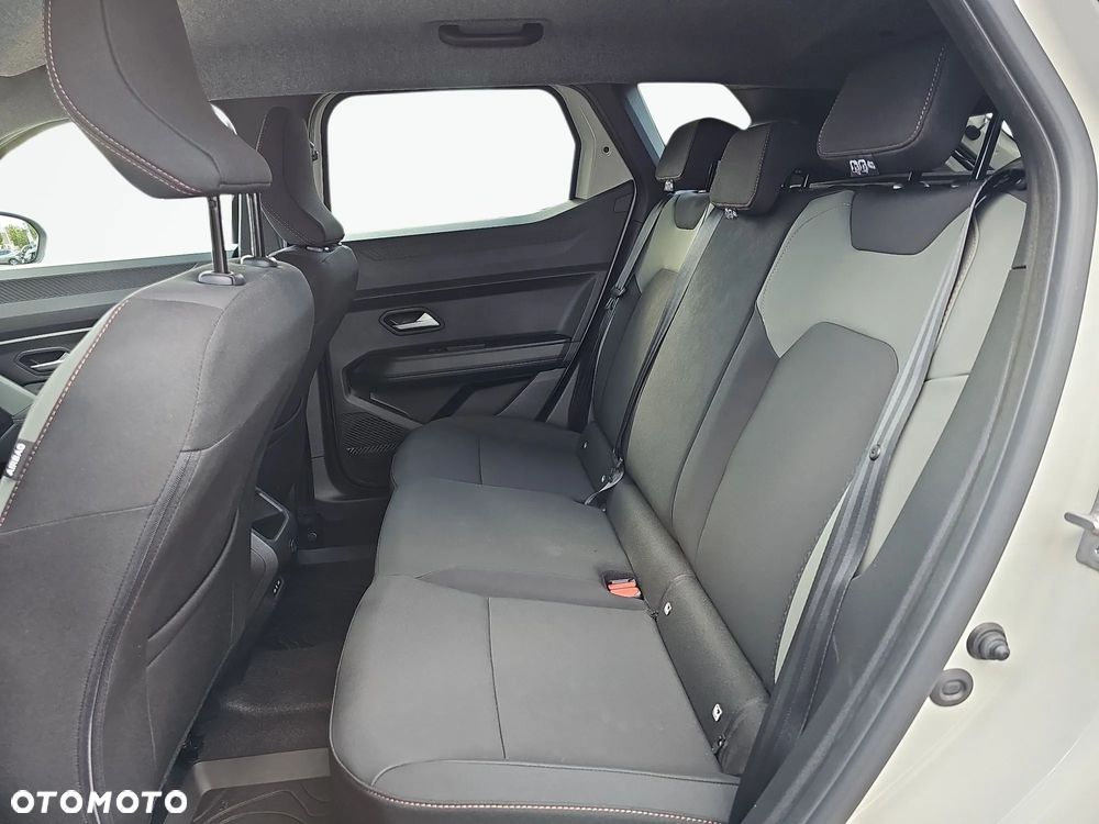 Dacia Duster 1.6 Full Hybrid 140 Extreme MMT - 10