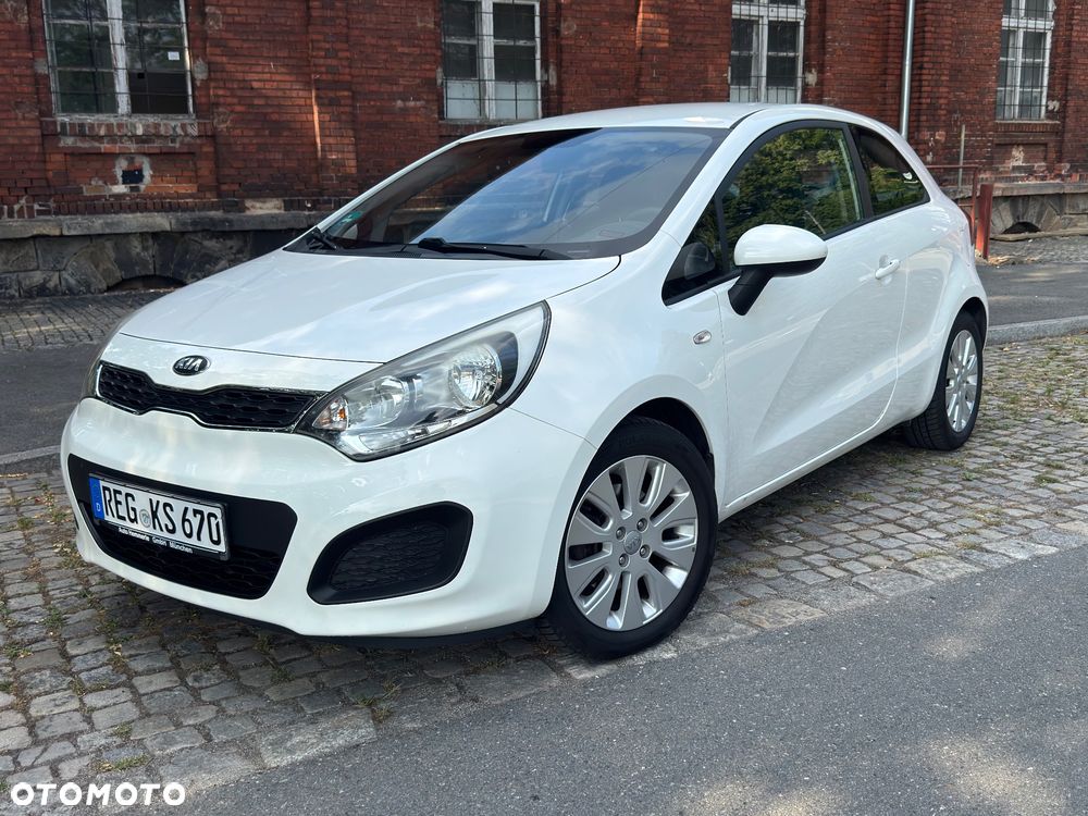 Kia Rio 1.2 Attract - 1