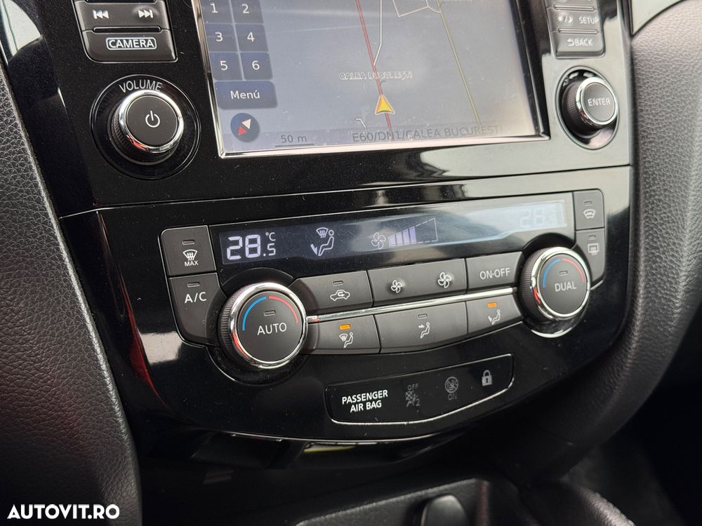 Nissan Qashqai 1.6 DCI TEKNA+ - 24