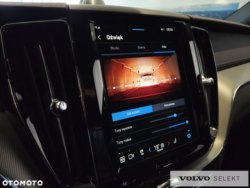 Volvo XC 60 - 30