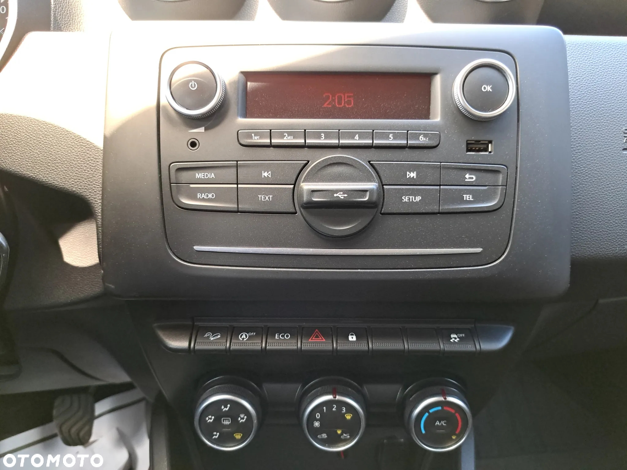 Dacia Duster 1.6 SCe Comfort 4WD - 16
